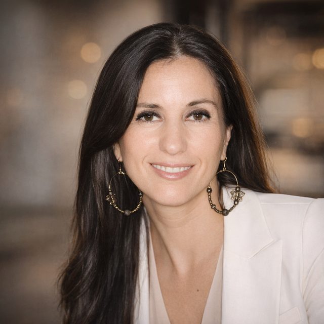 Lic. Romina Perinot, psicóloga hipnoterapeuta